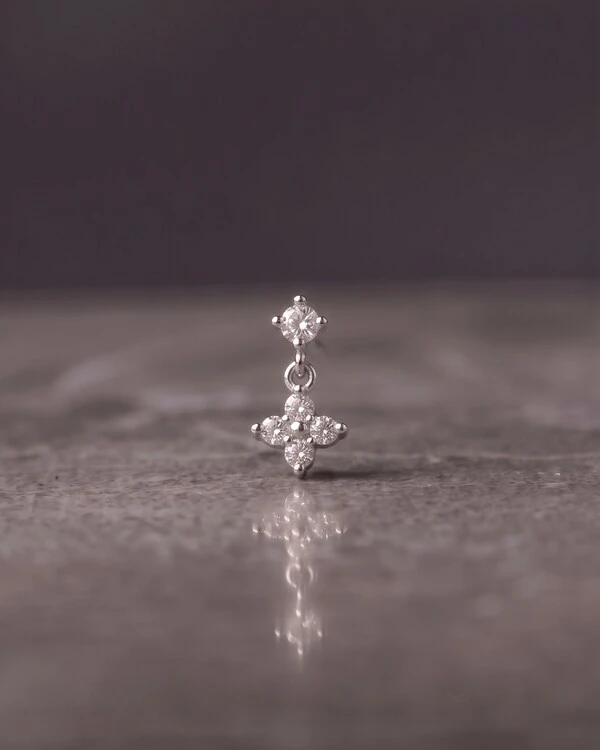 Piercing Grace Moissanite