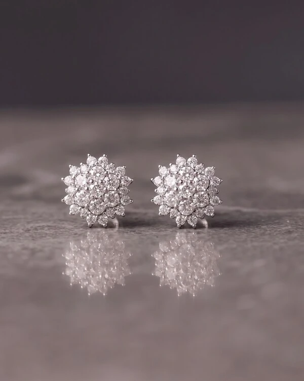 Brinco Daisy Moissanite