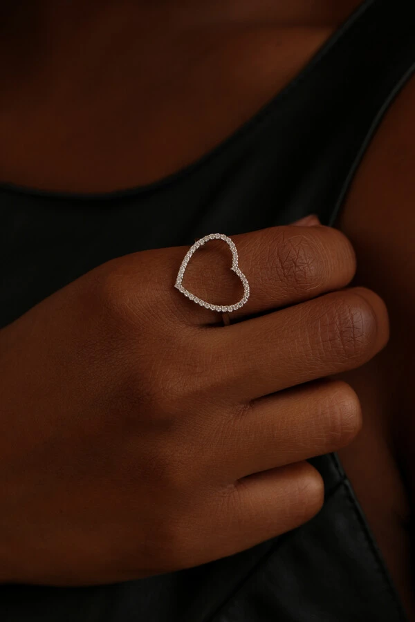 Anel La Vie en Coeur Moissanite