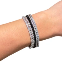 Pulseira riviera clássica delicada com pedras redondas e quadradas rodio 17cm