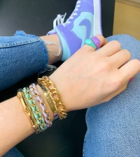 Anel Dedinho Esmaltado Lilas com Ponto de Luz Ouro18k