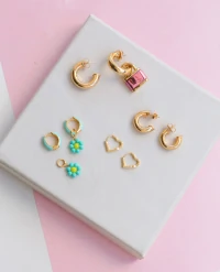 Argola Esmaltada Azul tif com Margarida Ouro