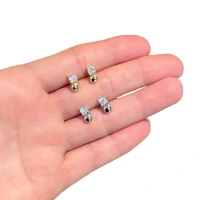 Brinco delicado classico solitário e bolinha ouro18k e rodio