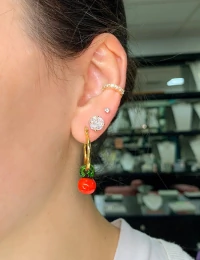 Argola com Cereja Murano Ouro