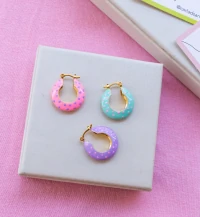Argola Joaninha Esmaltada Rosa Bolinhas Lilas Ouro18k