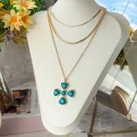 Colar boho elos portugueses delicados com cruz turquesa ouro18k