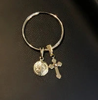 Pingente Cruz com detalhe pérola ouro