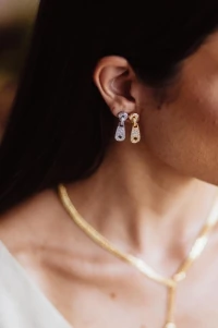 Brinco Ziper Cravejado Ouro18k