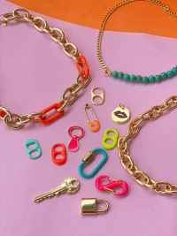 Pingente alfinete Fun Colors ( escolha a cor )