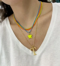 Pingente letra grande serifada ouro18k