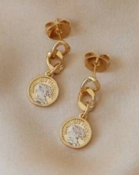 Brinco Grumet com Moeda Queen Ouro18k