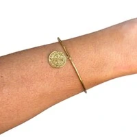 Bracelete regulável com medalha de sao bento ouro18k