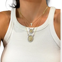 Colar medalha nossa senhora das graças com flor ouro18k (escolha o tamanho)