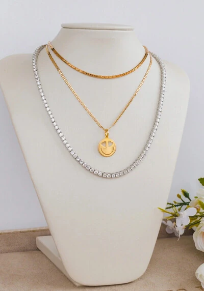 FotoColar choker corrente piastrine ouro18k