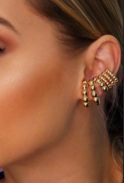 Foto brinco ear hook bolinhas ouro18k