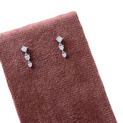 Foto brinco fio três solitarios moissanite 0.73ct (3.5mm) três garras prata925
