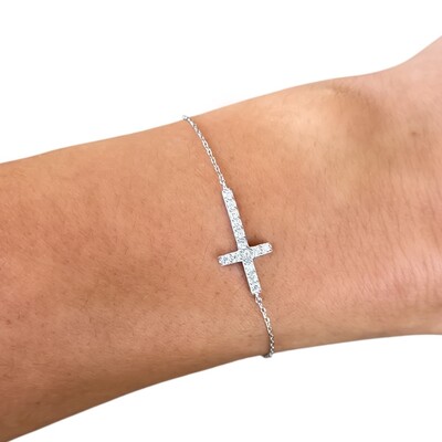 Foto Pulseira joia crucifixo cravejado em prata 925 com banho de rodio