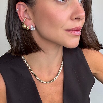 FotoBrinco meia argola canelada ouro18k