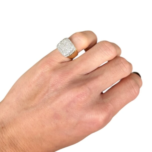 Anel dedinho signet quadrado cravação pavê regulável ouro18k