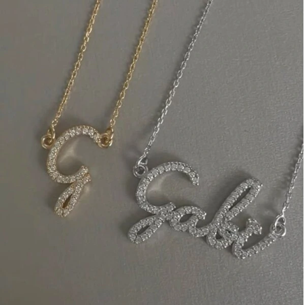 Colar joia nome personalizado cravejado (sob encomenda)