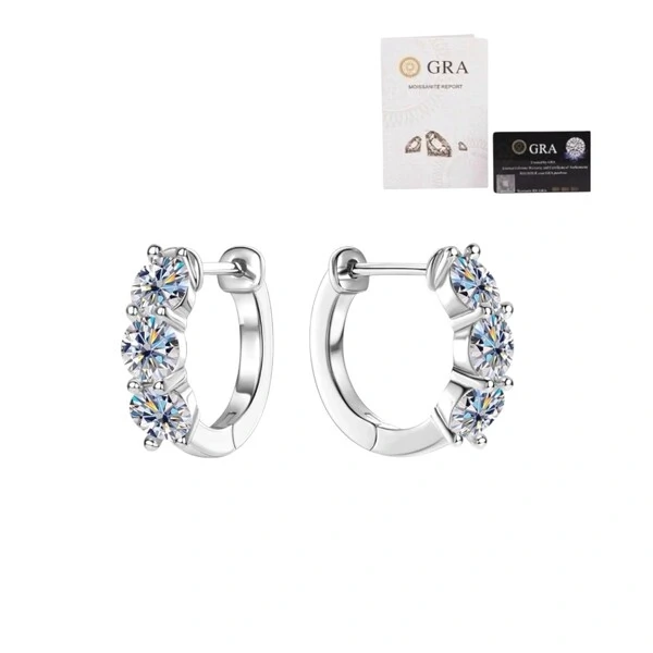 Brinco argola click 1cm três solitários 1.8ct (4mm) moissanite