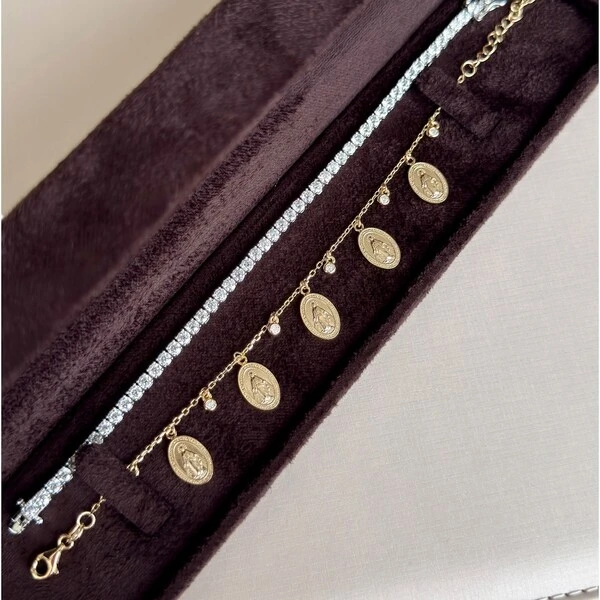 Pulseira medalhas N. Sra. das Graças e pontos de luz moissanite 0.18ct (2mm) prata925
