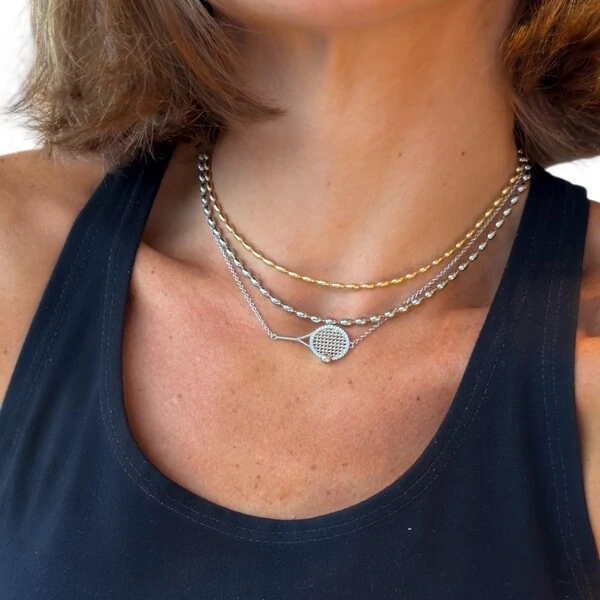 Colar joia raquete de tênis cravejada