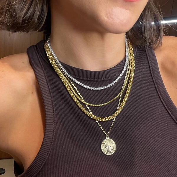 Colar corrente elos clássicos com pingente medalha de São Bento ouro18k