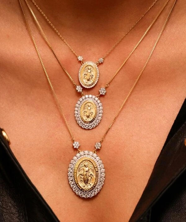 Colar joia medalha nossa senhora das graças moissanite com florzinhas prata925 ( escolha o tamanho)