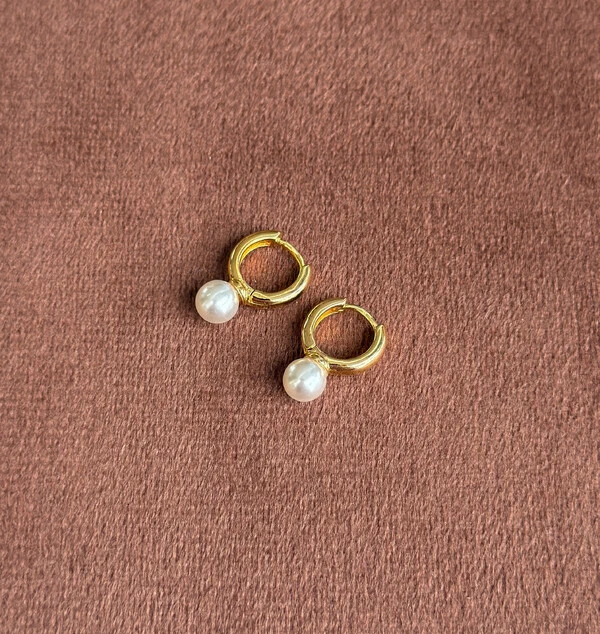 Argola click pérola pendente 9mm banho de ouro18k