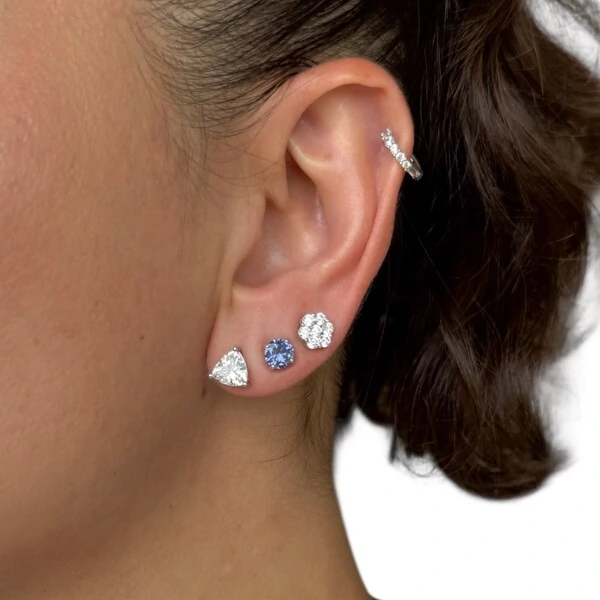 Brinco solitário trillion moissanite 2.4ct (7mm) em Prata925