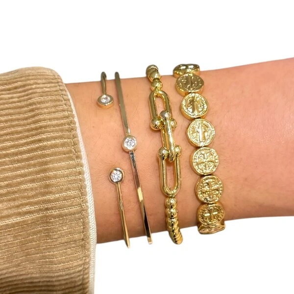 Bracelete delicado com dois solitários regulável ouro18k