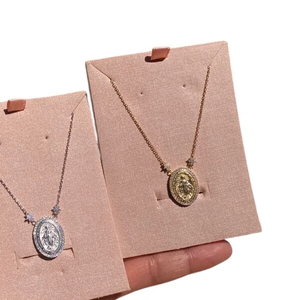 Colar joia medalha nossa senhora das graças volta cravejada e florzinhas moissanite prata925 ouro18k