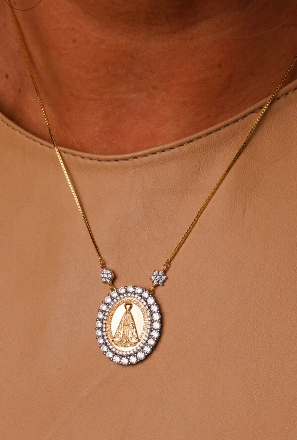 Colar joia medalha nossa senhora aparecida com florzinhas prata925 ouro18k
