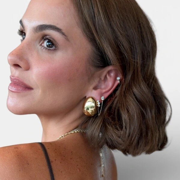 Brinco botão basic oval minimalista ouro18k