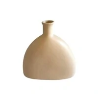 Vaso Decorativo em Cerâmica Bege