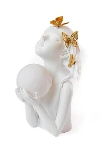 Escultura Luminária em Poliressina Menina com Lua