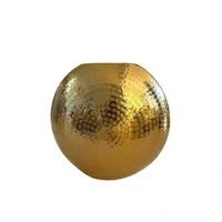 Vaso Redondo em Metal Dourado com Alto-Relevo
