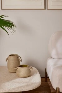 Vaso Decorativo em Cerâmica com Alça em Corda