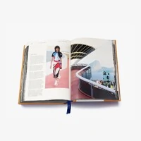 Livro “Louis Vuitton: Catwalk” – Thames & Hudson