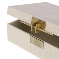 Caixa Decorativa em MDF com Revestimento em PU e Metais Dourados