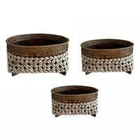 Cesto Redondo em Rattan com Conchas