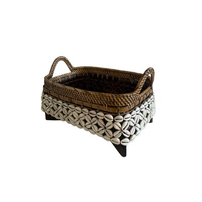 FotoCesto Decorativo em Rattan com Conchas