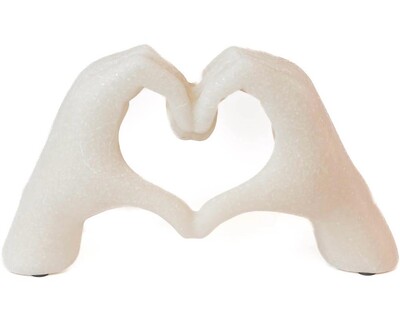 Foto Escultura Mãos Coração em Mármore