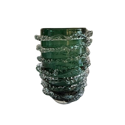 Foto Vaso Decorativo em Vidro Verde Estilo Murano com Espiral Transparente