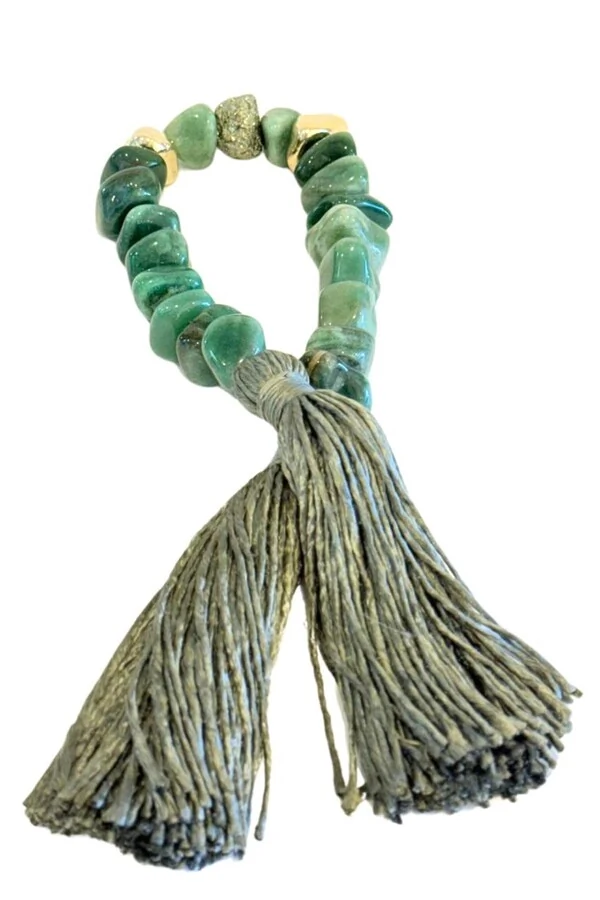 Colar Decorativo em Quartzo Verde e Tassel