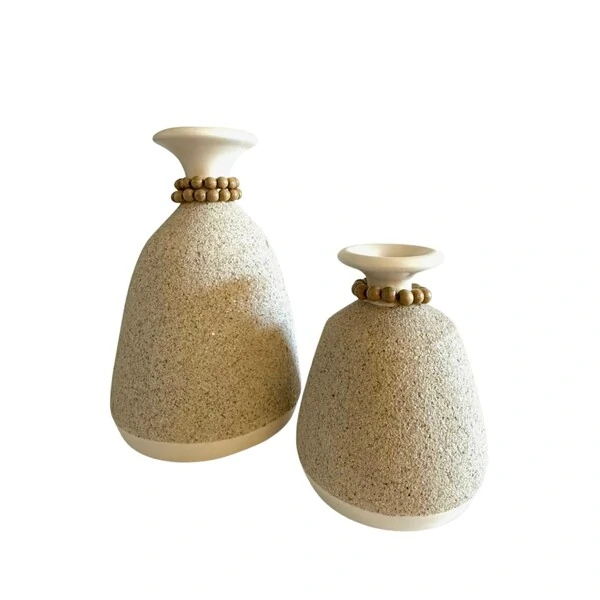 Vaso Decorativo Off-White com Colar de Madeira