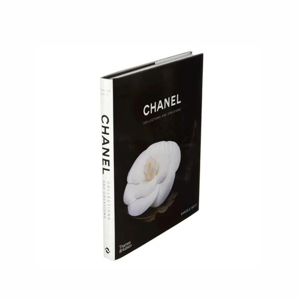 Livro Chanel: Collections and Creations