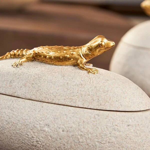 Pote Decorativo com Tampa e Lagarto Dourado