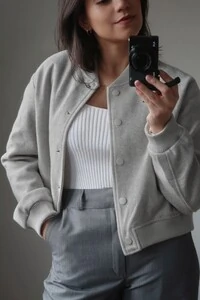 Jaqueta Bomber Cropped Lã batida Cinza
